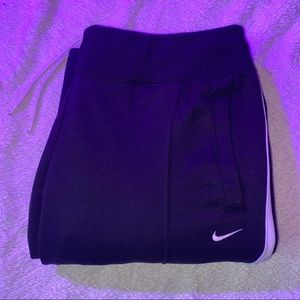NEVER WORN NIKE SWEATPANTS WITH POCKETS